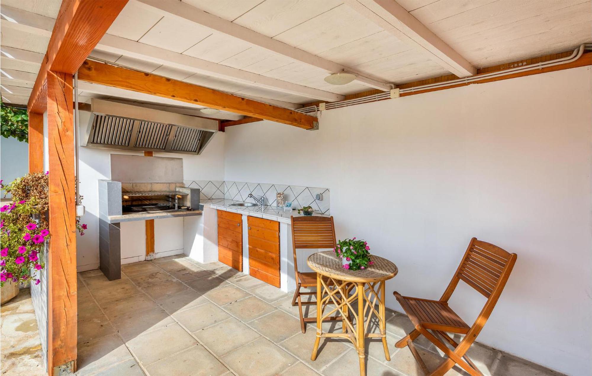 Gorgeous Apartment In Pula With Kitchen 外观 照片
